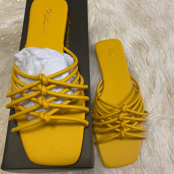 Cute Women’s Mustard Sandals - Picture 3 of 7